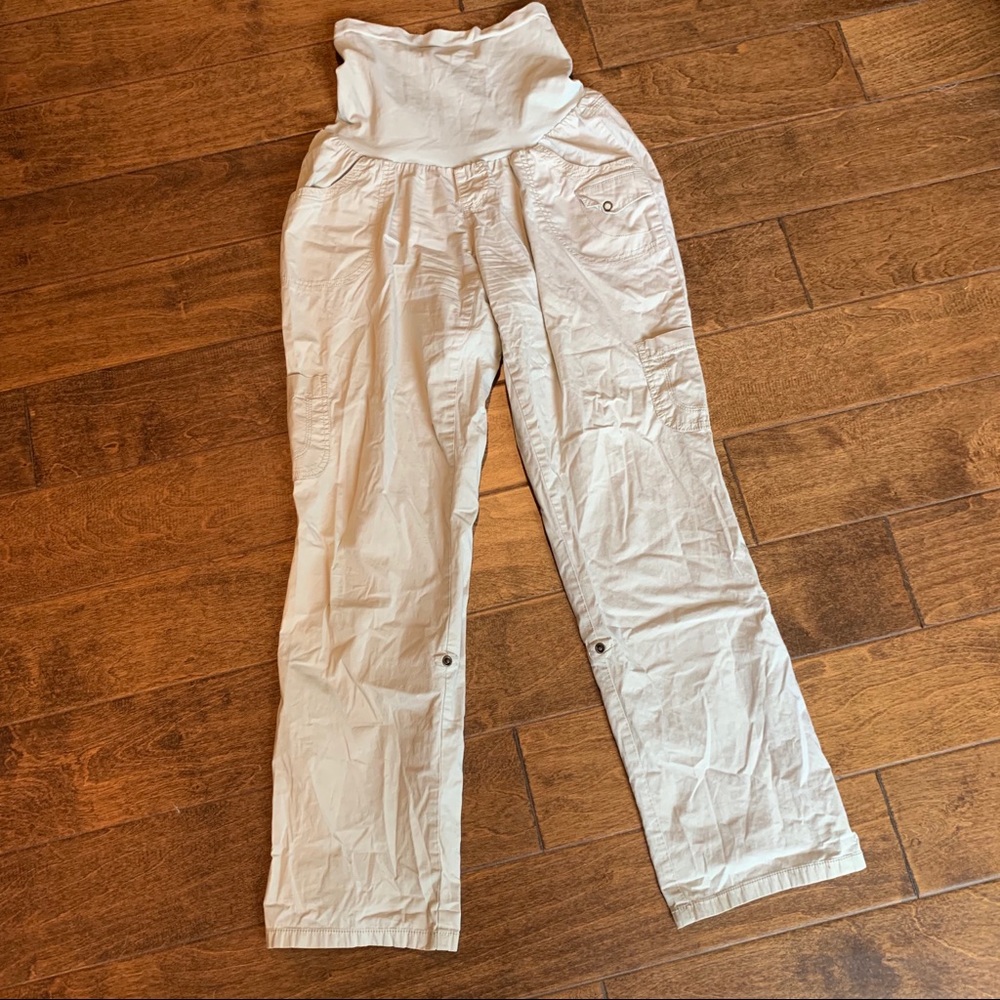 Motherhood Maternity Khaki Pants Capris, L